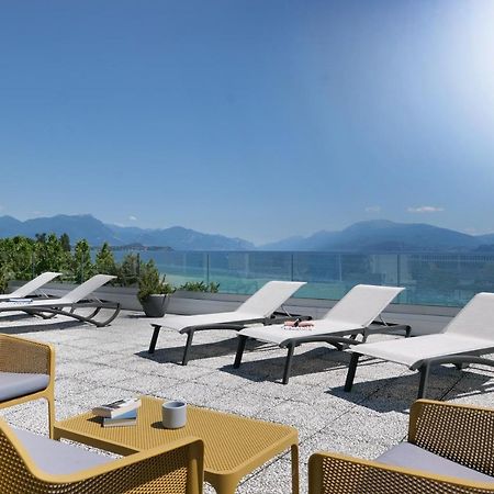 Hotel Riviera Дезенцано-дель-Гарда Экстерьер фото